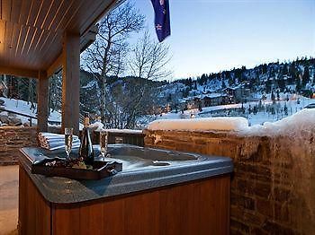 Red Stag Lodge By Utopian Lvh Park City Extérieur photo
